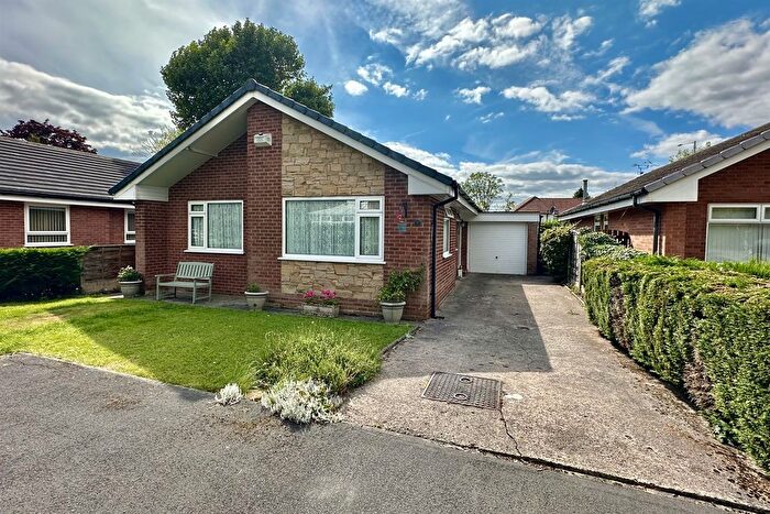 2 Bedroom Detached Bungalow For Sale In Rimsdale Close, Gatley, SK8