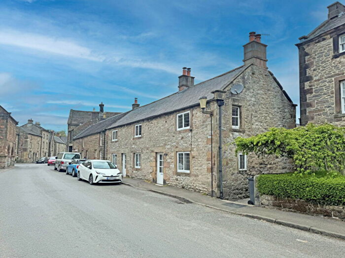3 Bedroom Cottage For Sale In Carpenters Cottage, Main Street, Winster, DE4