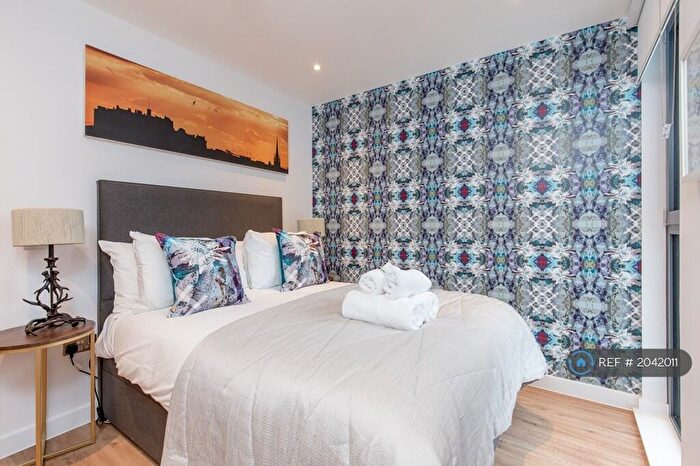 1 Bedroom Flat To Rent In King's Stables Road, Edinburgh, EH1
