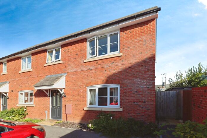 2 Bedroom Flat For Sale In Jenkinson Way, Falfield, Wotton-Under-Edge, GL12