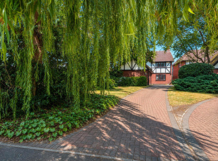 4 Bedroom Detached House For Sale In Decoy Road, Ormesby, Great Yarmouth, NR29