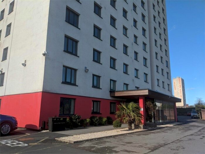 1 Bedroom Flat To Rent In Rosehill Close, Salford, M6