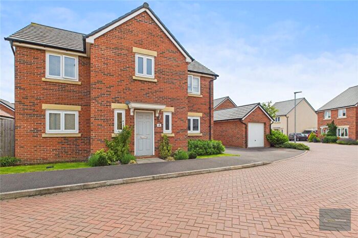 4 Bedroom Detached House For Sale In Rennie Crescent, Melksham, SN12