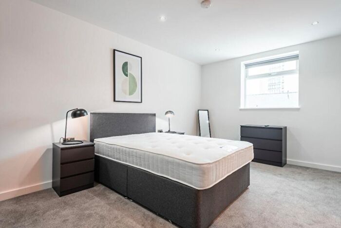 1 Bedroom Apartment To Rent In Apartment Binding House, HU1