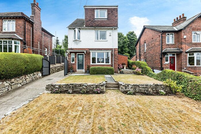 4 Bedroom Detached House For Sale In Pontefract Road, Knottingley, WF11
