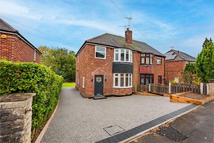 3 Bedroom Semi-Detached House For Sale In Barrie Grove, Hellaby, Rotherham, S66