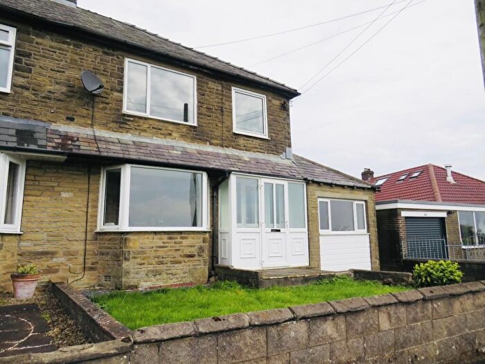 4 Bedroom Semi-Detached House To Rent In Gibb Lane, Halifax, HX2