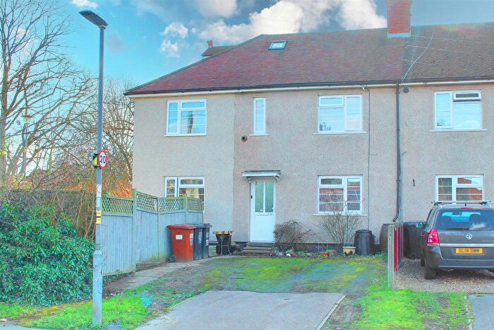 4 Bedroom End Of Terrace House To Rent In Dellsome Lane, North Mymms, Hatfield, AL9