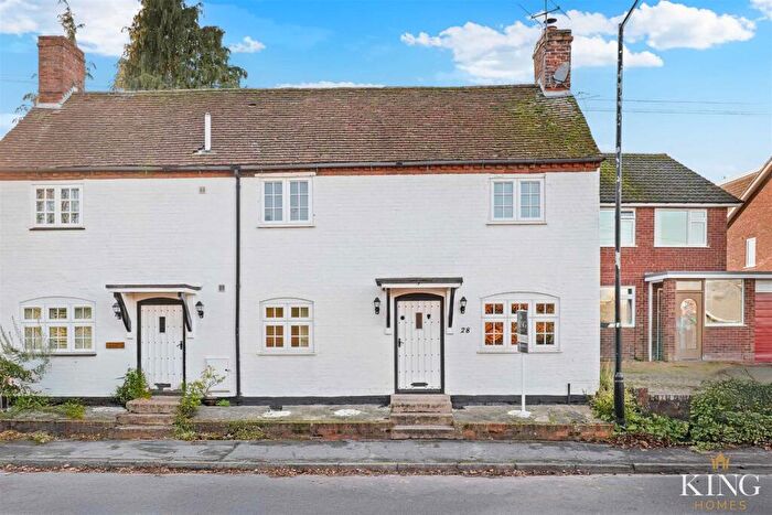 2 Bedroom Semi Detached House For Sale In Birmingham Road, Alcester, B49