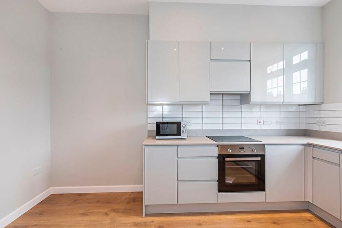 1 Bedroom Flat To Rent In Oaklands Road, London, NW2