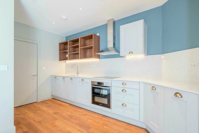 3 Bedroom Apartment To Rent In Canada Gardens, Wembley Park, HA9