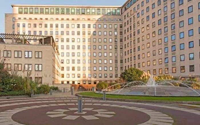 1 Bedroom Detached House For Sale In Whitehouse Apartments, Belverdere Road, Waterloo Bridge, London, SE1