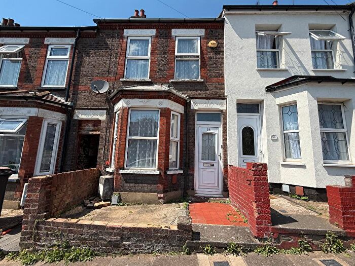 2 Bedroom Terraced House For Sale In Althorp Road, Biscot Mill, Luton, Bedfordshire, LU3