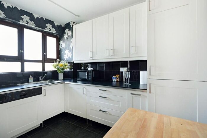 2 Bedroom Flat To Rent In Birkenhead Street, London, WC1H