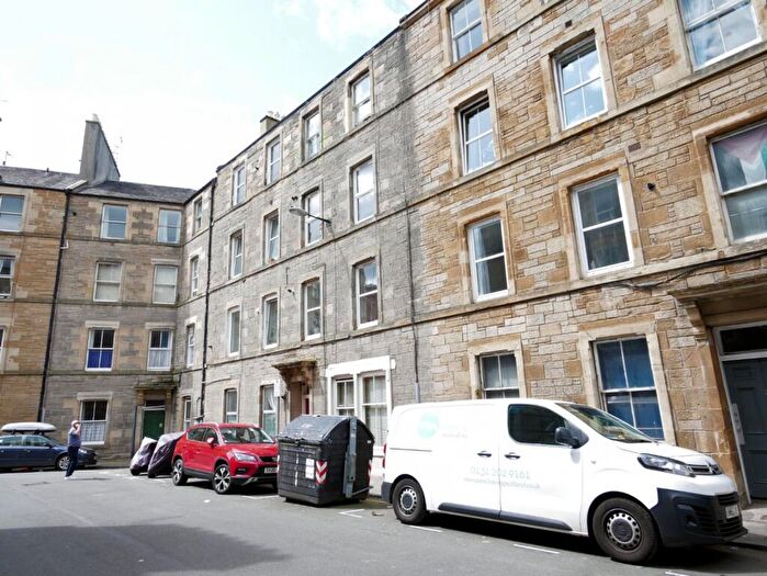 1 Bedroom Flat To Rent In Drumdryan Street, Tollcross, Edinburgh, EH3