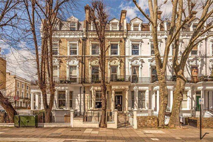 3 Bedroom Flat To Rent In Sutherland Avenue, Maida Vale, W9