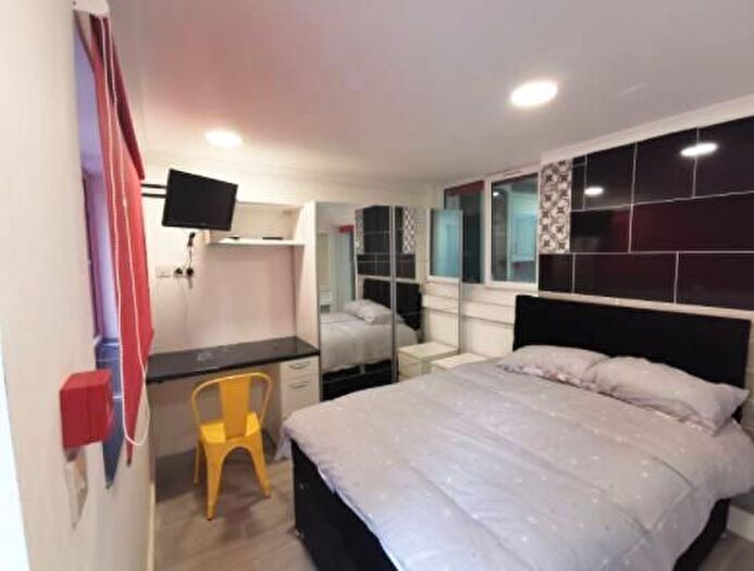 1 Bedroom Flat To Rent In Tresham Crescent, London, NW8