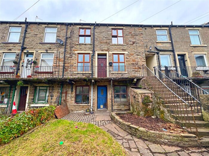 2 Bedroom Terraced House For Sale In Kiln Terrace, Bacup, Rossendale, OL13