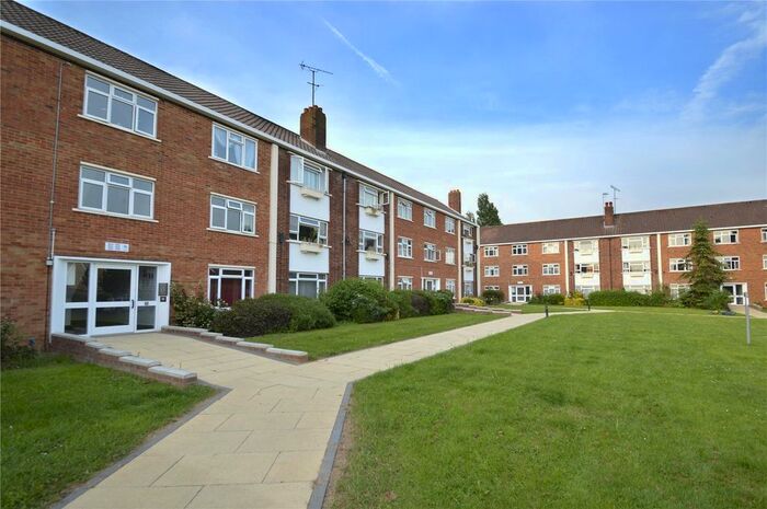 2 Bedroom Flat To Rent In Northumbria Road, Maidenhead, Berkshire, SL6
