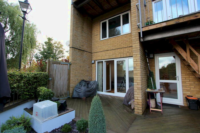 Studio To Rent In Friars View, ME20