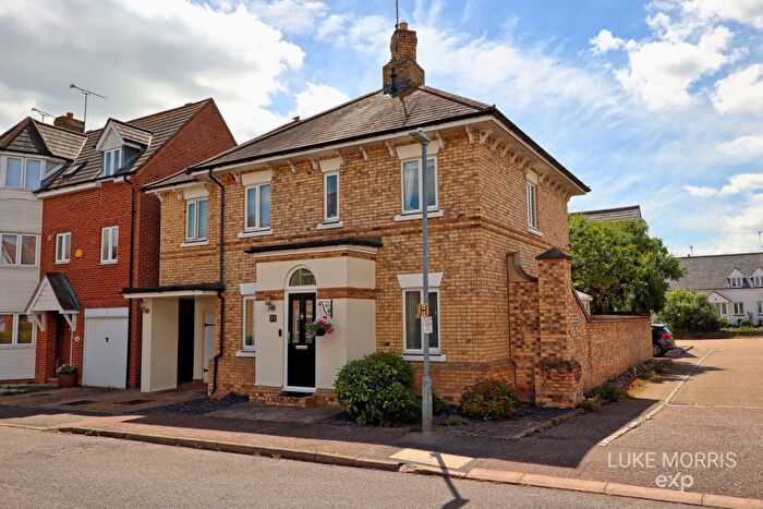 4 Bedroom Detached House For Sale In Shirebourn Vale, South Woodham Ferrers, Chelmsford, CM3