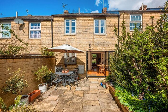 3 Bedroom House For Sale In London Road, Chipping Norton, OX7