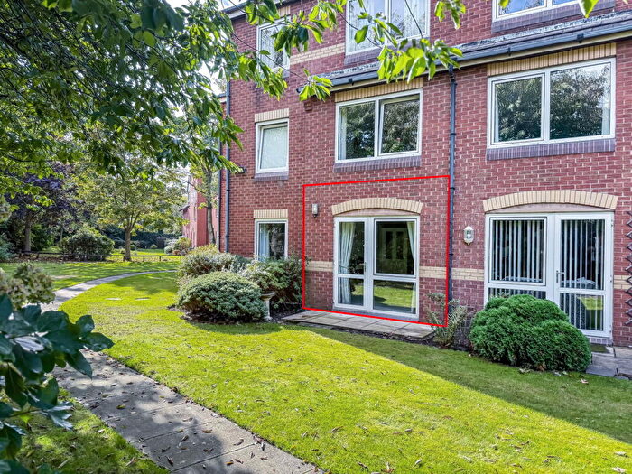 1 Bedroom Retirement Property For Sale In Homechase House, Chase Close, Birkdale, PR8