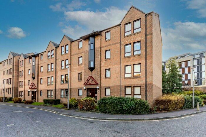 2 Bedroom Flat To Rent In Parkside Terrace, Newington, Edinburgh, EH16