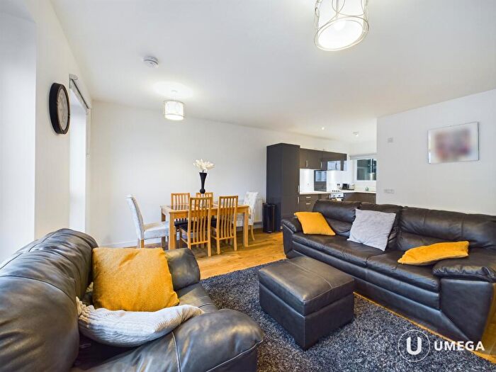2 Bedroom Apartment To Rent In Gaskell Street, Longstone, Edinburgh, EH14