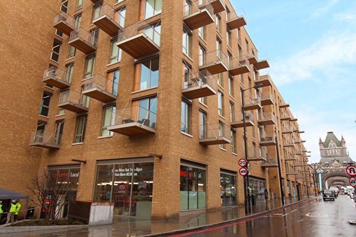 2 Bedroom Flat To Rent In Duchess Walk, Chatsworth House, London, SE1