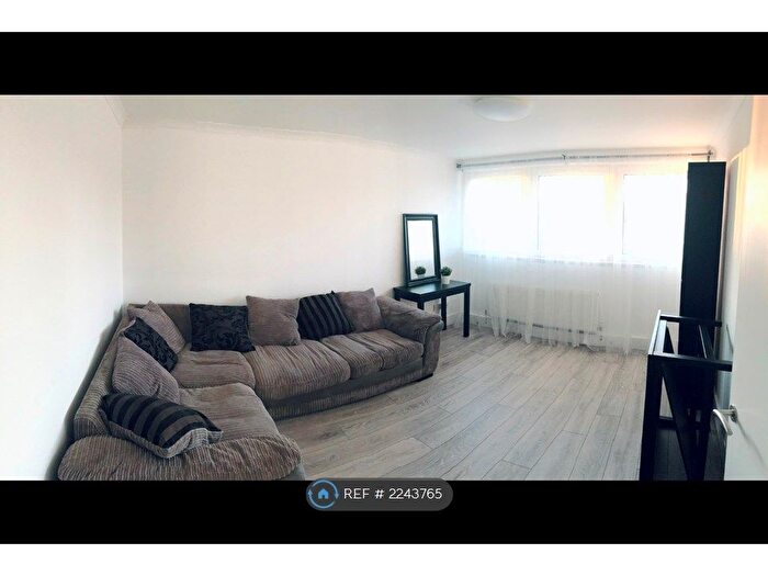1 Bedroom Flat To Rent In Brassett Point, London, E15