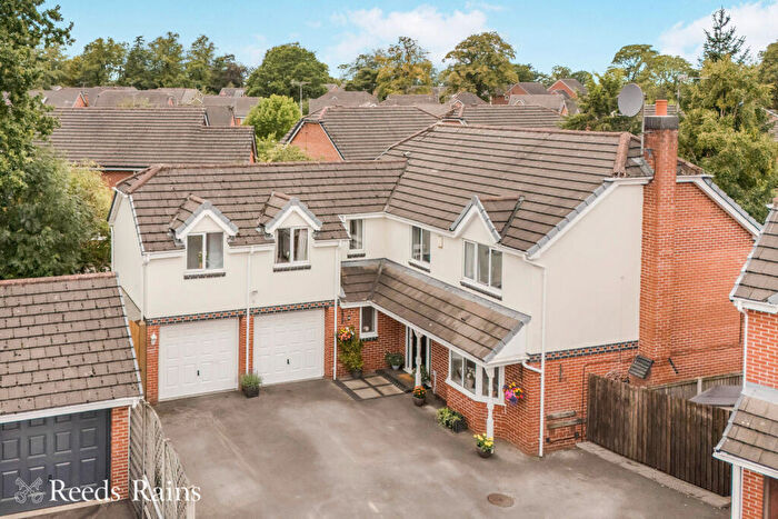 5 Bedroom Detached House For Sale In Ryedale Way, Congleton, Cheshire, CW12