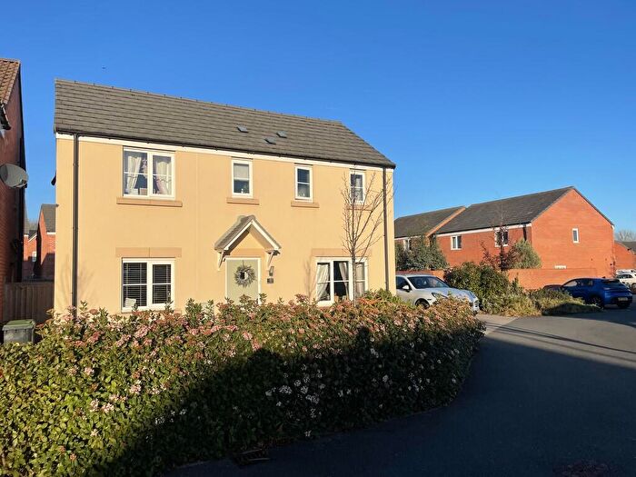 3 Bedroom Detached House For Sale In Broom Close, Witham St Hughs, LN6