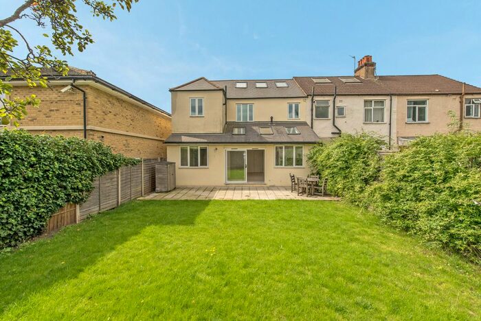 4 Bedroom Detached House To Rent In Spencer Hill Road, Wimbledon, London, SW19
