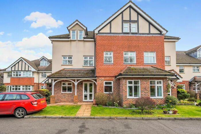 2 Bedroom Retirement Property For Sale In Limpsfield Road, Wren Court, CR6
