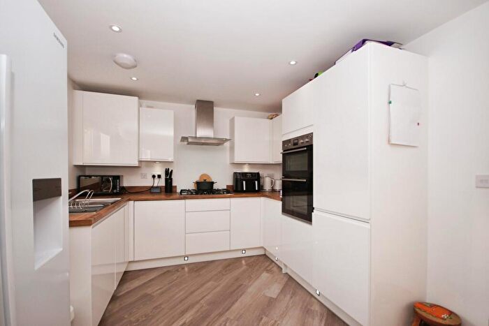 4 Bedroom Detached House For Sale In Thomas Snead Road, Scholars Chase, Bristol, BS16