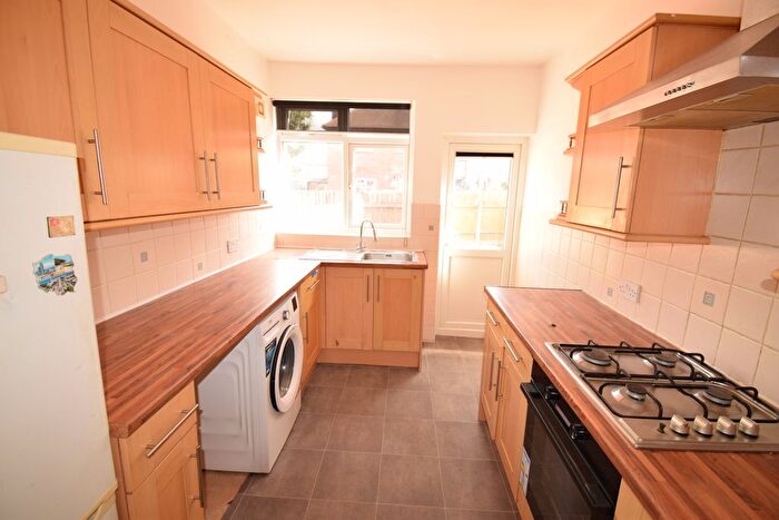 3 Bedroom End Terrace House To Rent In Barmouth Road, Croydon, CR0