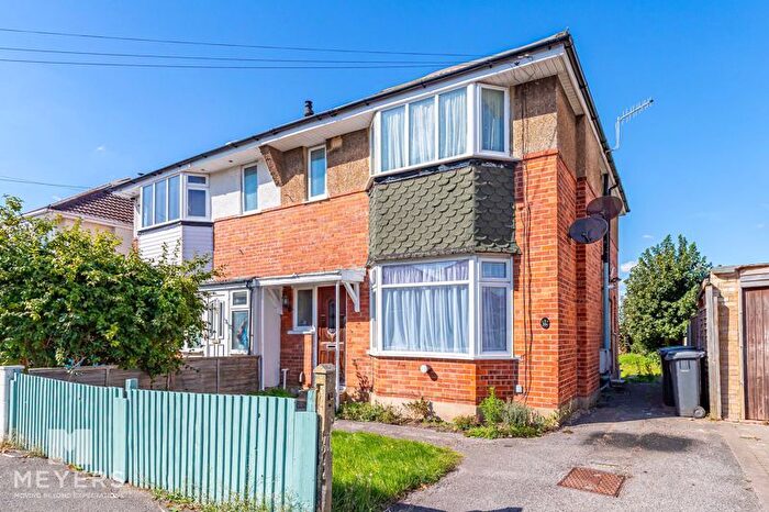 1 Bedroom Flat For Sale In Athelstan Road, Southbourne, BH6