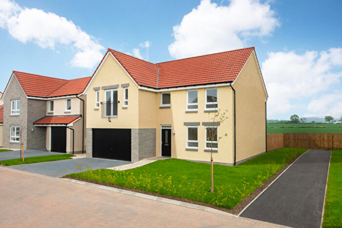 4 Bedroom Detached House For Sale In East Calder, EH53