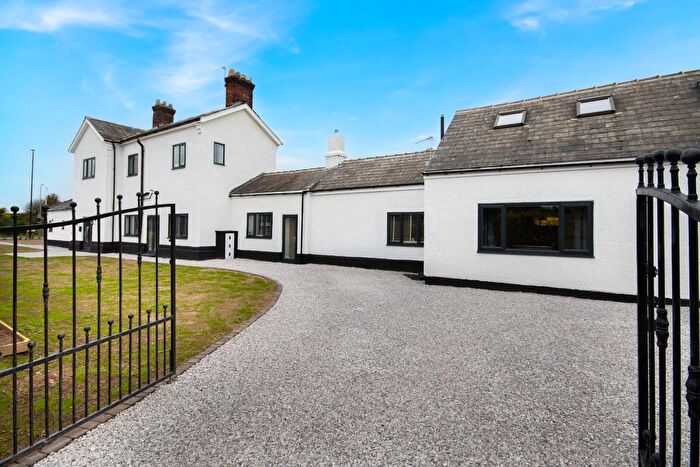 5 Bedroom Detached House For Sale In Station Road, Blaxton, Doncaster, DN9