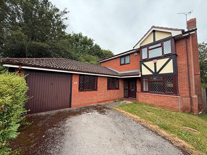 4 Bedroom Property To Rent In The Brambles, Lichfield, WS14