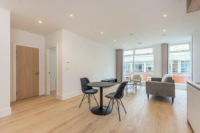 1 Bedroom Flat To Rent In Chalfont Park Chalfont St Peter, SL9