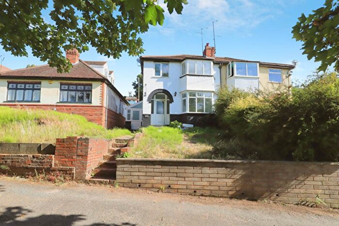 3 Bedroom Semi Detached House For Sale In Stourbridge Road, Kidderminster, DY10