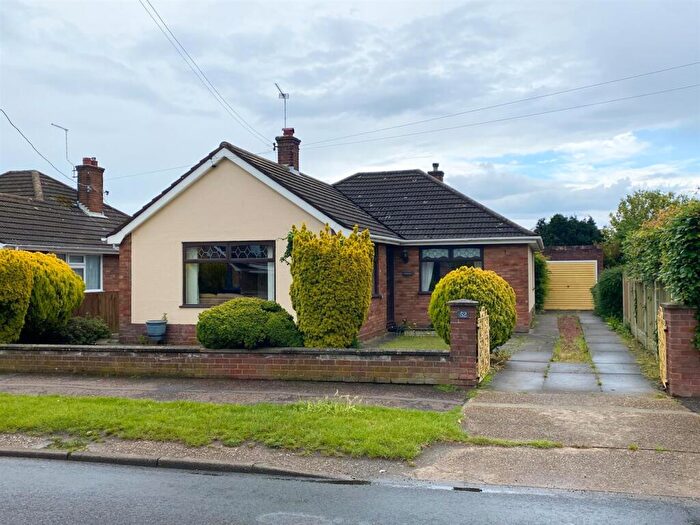 3 Bedroom Detached Bungalow For Sale In Mill Lane, Bradwell, NR31
