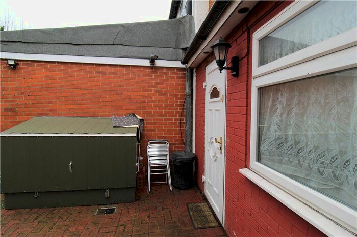 1 Bedroom Detached House To Rent In Sycamore Avenue, Ealing, W5