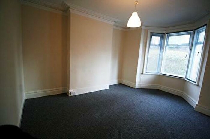 2 Bedroom Flat To Rent In Holly Avenue, Wallsend, NE28