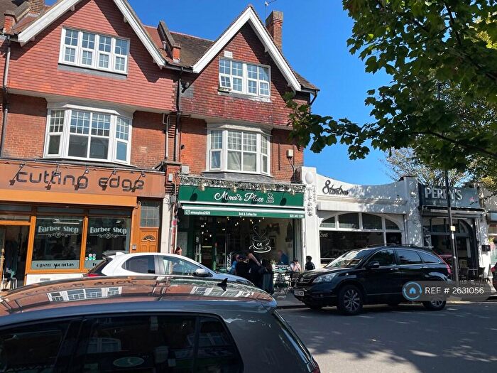 1 Bedroom Flat To Rent In Bush Hill Park, Enfield, EN1