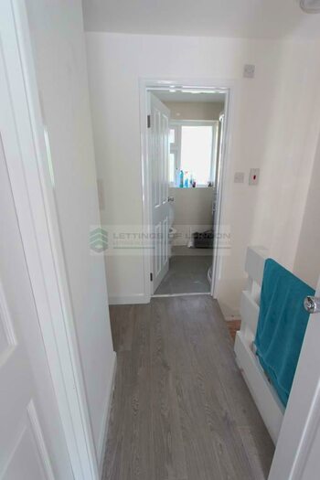 1 Bedroom Apartment To Rent In Goldings Crescent, Hatfield, AL10