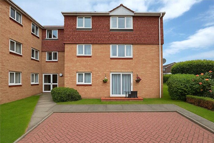 1 Bedroom Flat For Sale In Waltham Close, Cliftonville, Margate, Kent, CT9
