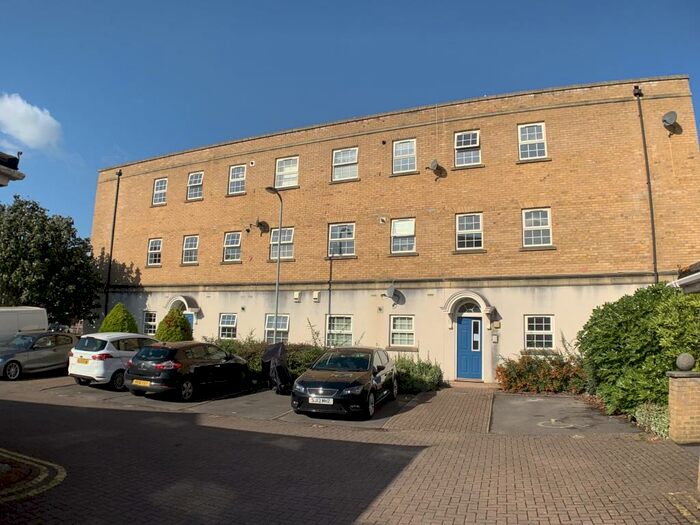 1 Bedroom Apartment To Rent In Llwyn Passat, Penarth Marina, Penarth, CF64